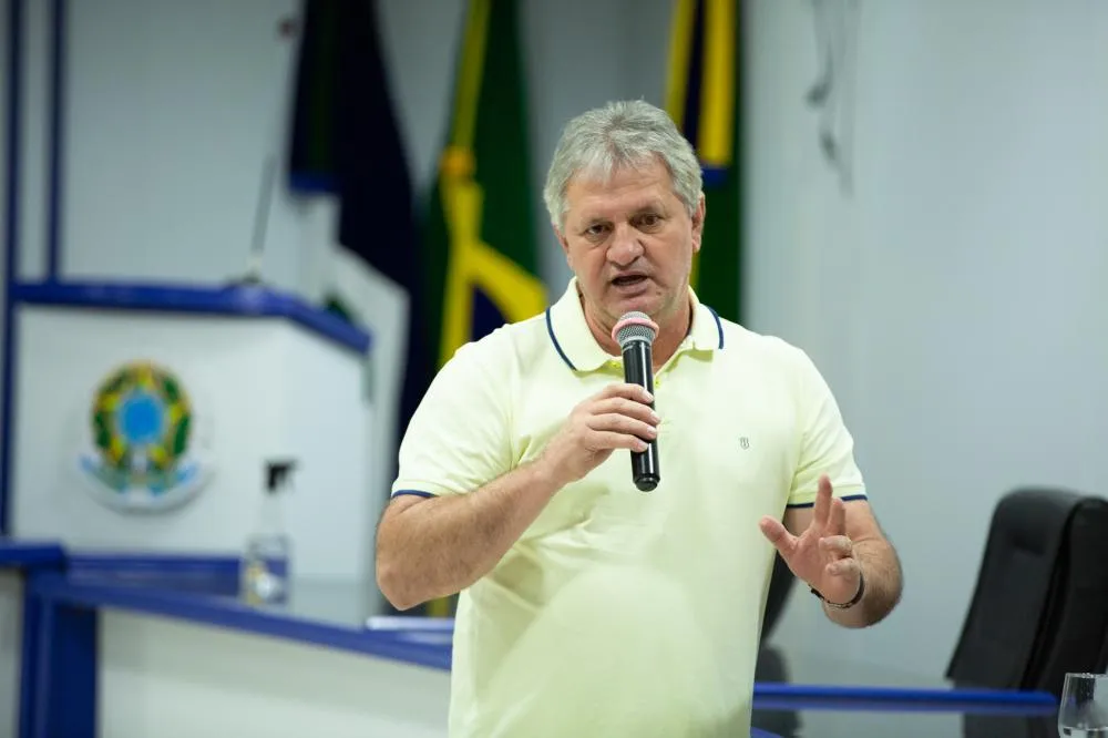 Micro-ônibus para a APAE confirmado e cobrança firme pelo novo Batalhão da PM: respeito ao dinheiro público e transparência sempre 2 vereador pelezinho deputado dilmar sao jose do rio claro 03